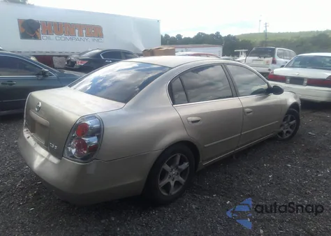 2005 Nissan Altima 2.5 S из США, поврежденный, VIN 1N4AL11D05C374655